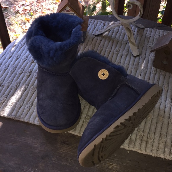 UGG boots size 5 - Picture 1 of 15